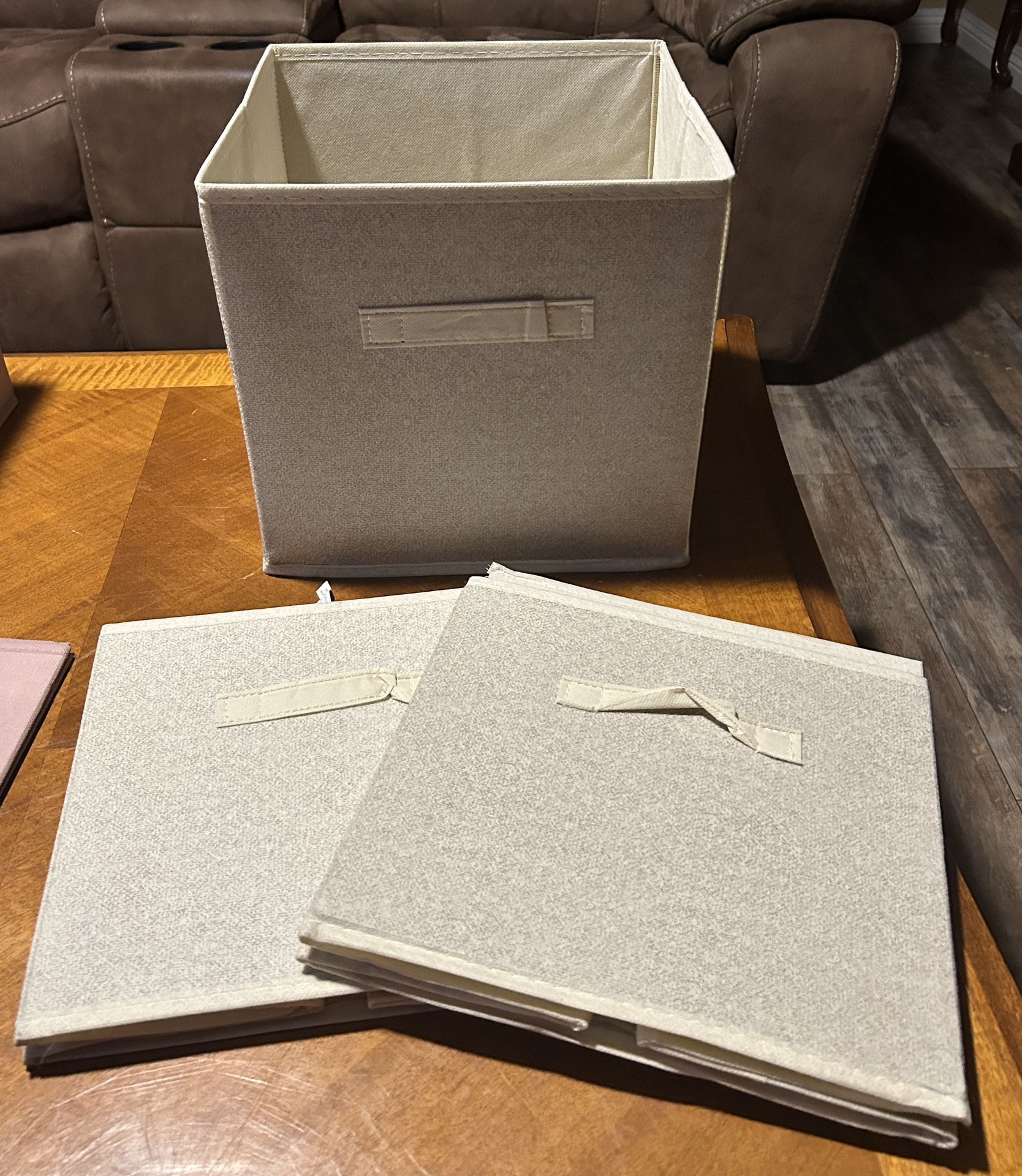 Collapsible Storage Cubes