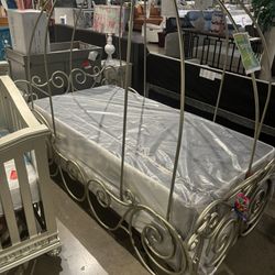 Brand New Princess Carriage Bed,&Dresser