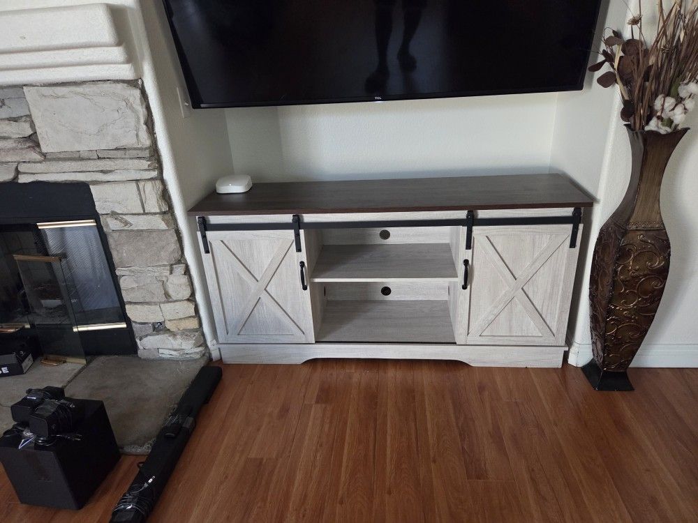 TV STAND CONSOLE