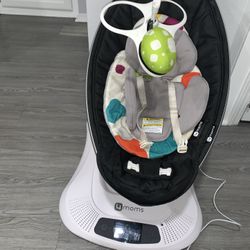4moms MamaRoo Multi-Motion Baby Swing