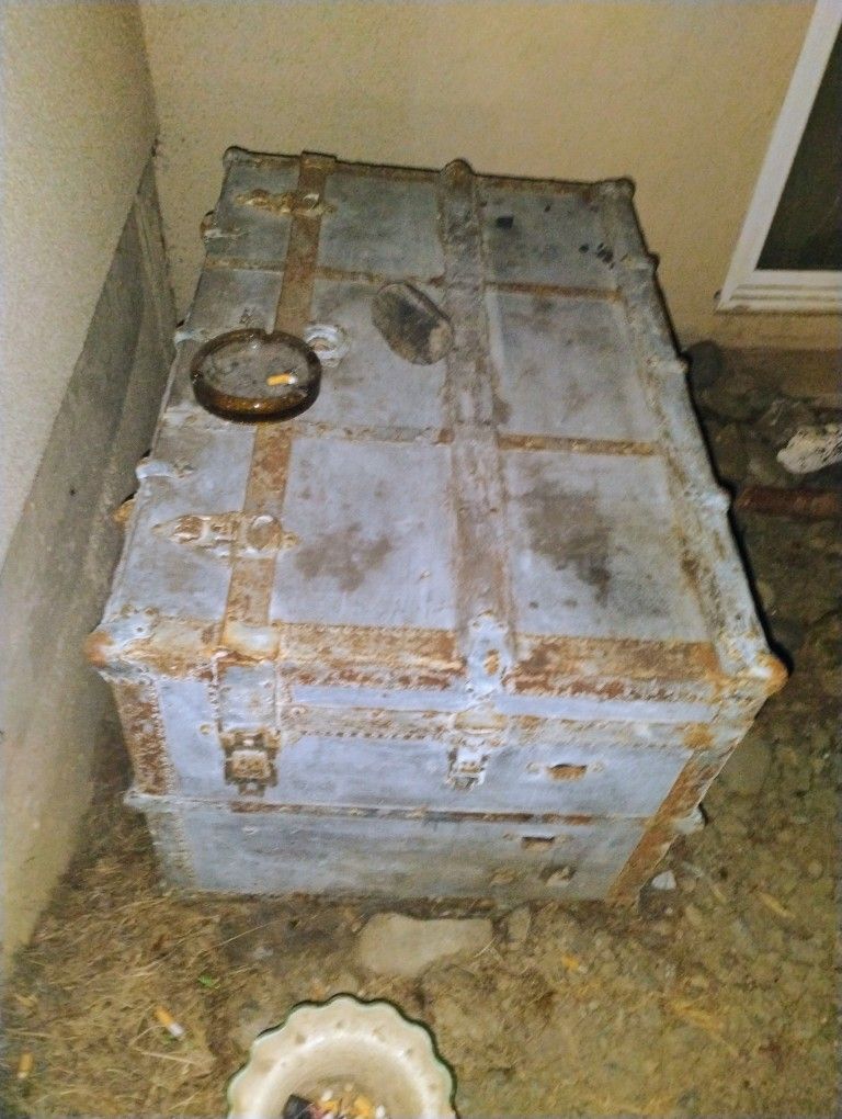 Chest Box Vintage