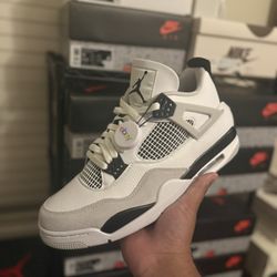 Jordan 4 Retro Military Black Size 12 Preowned