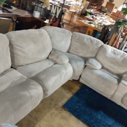 XXL Large 3pc Sectional Off White 470 End Recline 