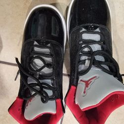 Nike Air Jordan Max Aura 2