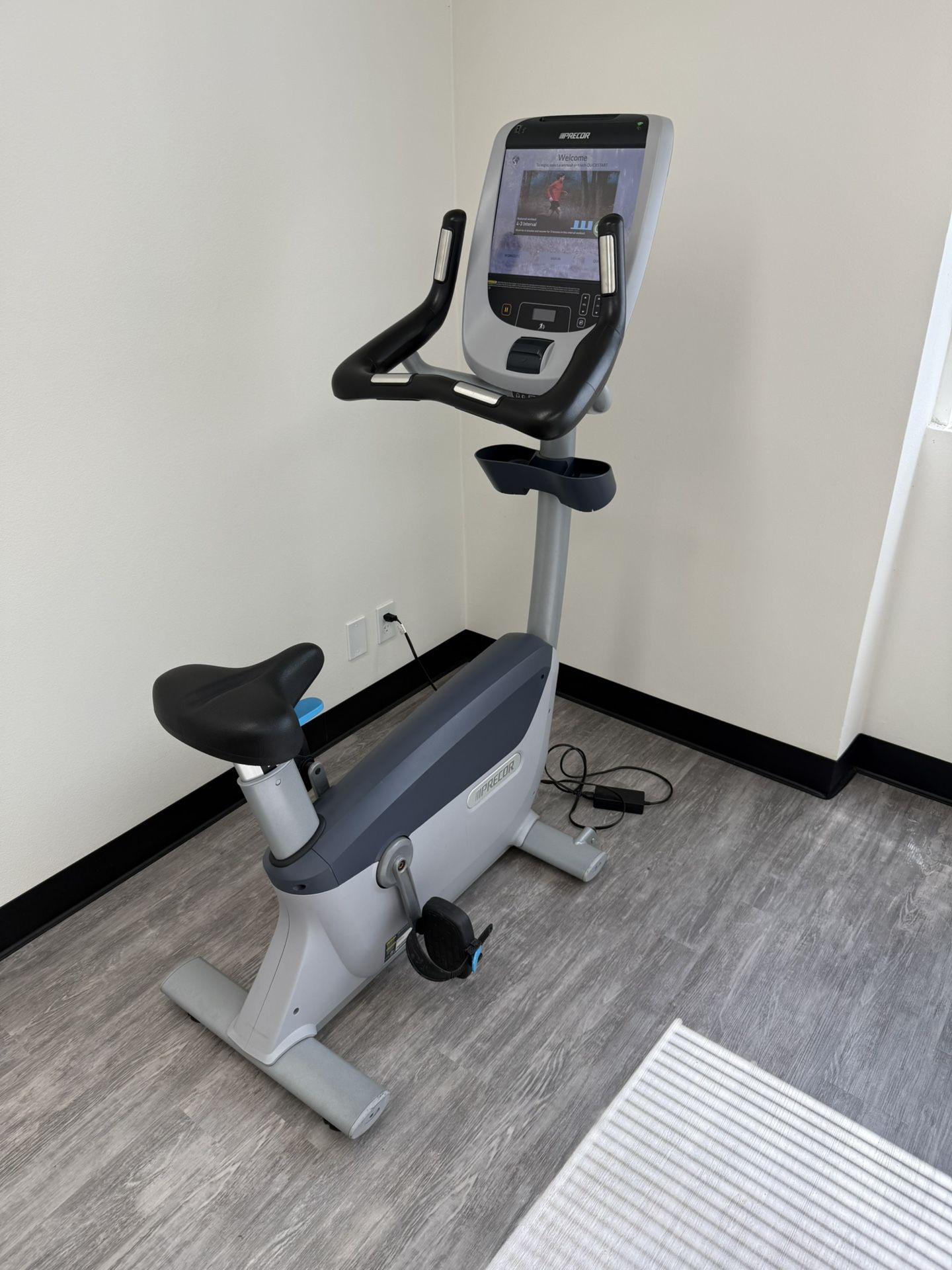 Precor UBK upright bike, stationary commercial bike, gym equipment