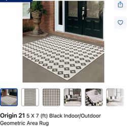 Origin 21 5 X 7 (ft) Black Indoor/Outdoor Geometric Area Rug