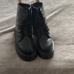 Steve Madden Boots