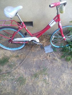 Schwinn Kids Cruiser Bike Red