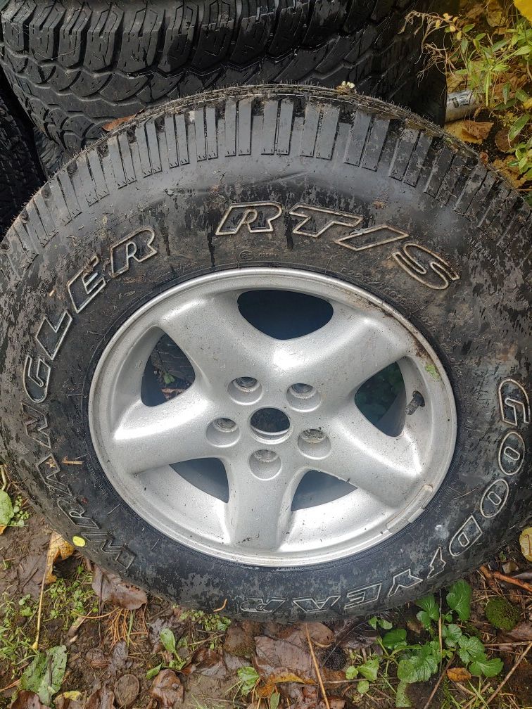 Jeep XJ spare