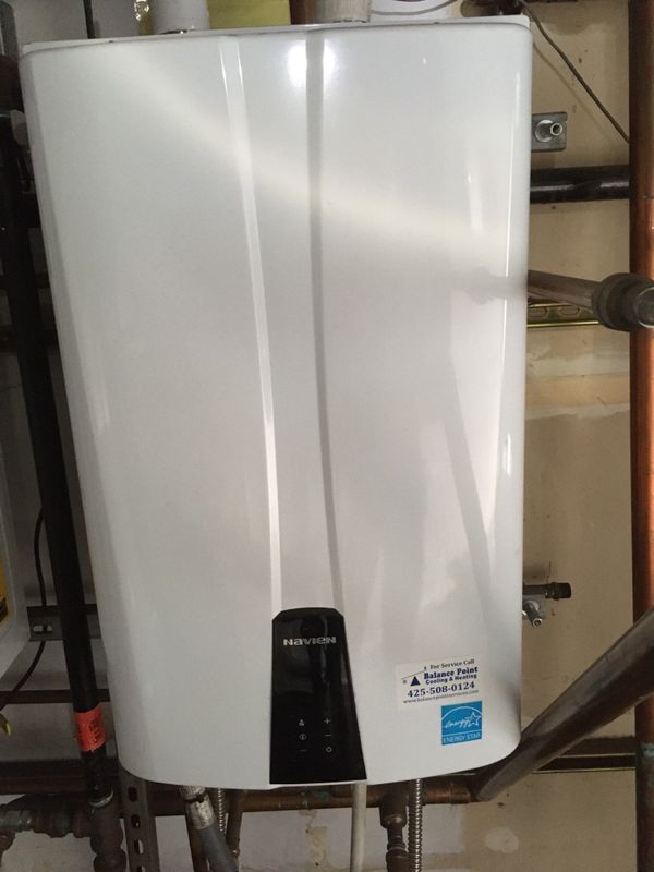 Navien NPE210A tankless water heater 265gph for Sale in Mount Vernon