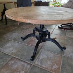 Industrial Crank Adjustable Table – Solid Wood & Cast Iron 🔥