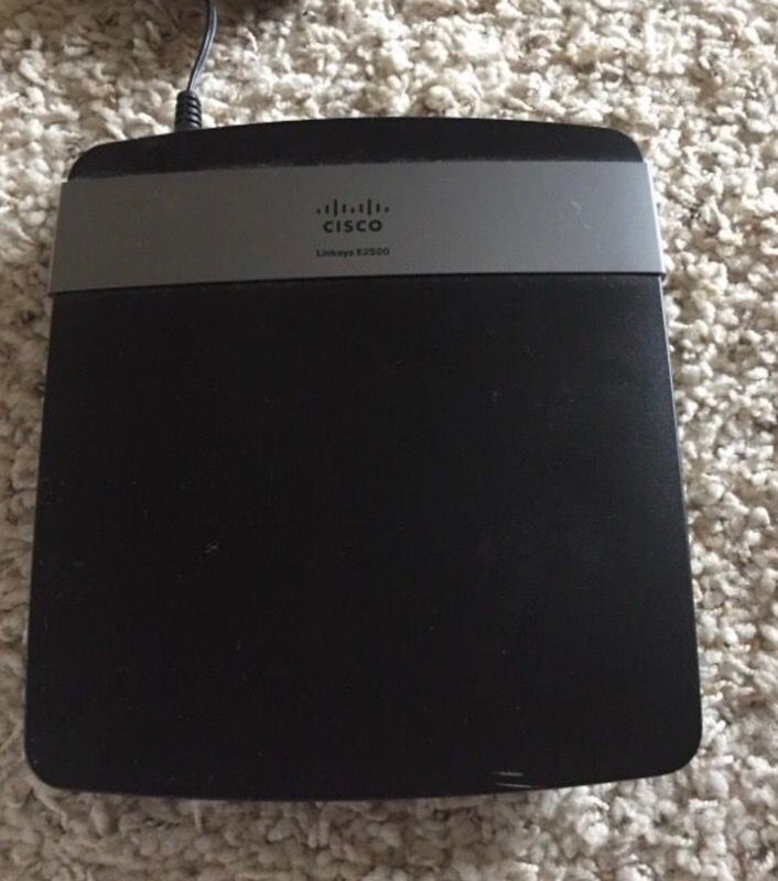 Cisco linksys E2500 Router