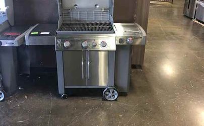 Brand New Weber Propane Grill (Model:(contact info removed)1) morning PZR
