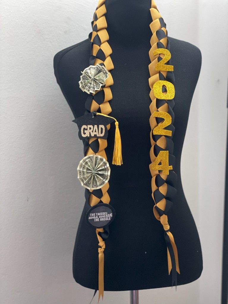 Black And Gold Graduation Lei
