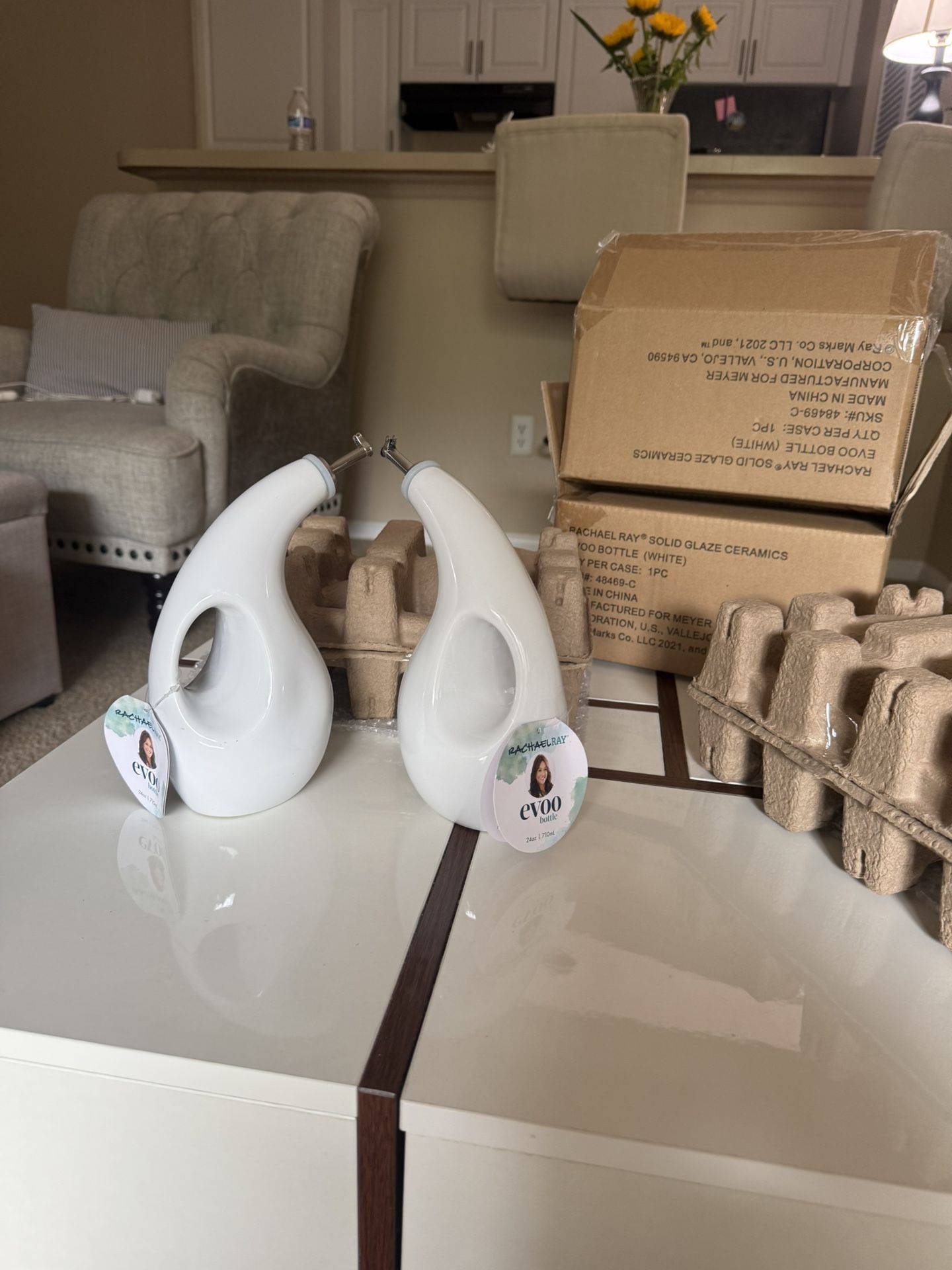 Rachael Ray Ceramic Oil & Vinegar Dispenser — 24 oz White Cruet Bottle, Dishwasher Safe