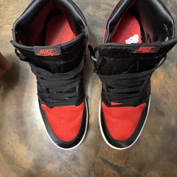 AIR JORDAN 1 