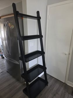 Modern 5-Tier Leaning Wall Ladder Bookshelf - Black Wooden Storage Display Rack