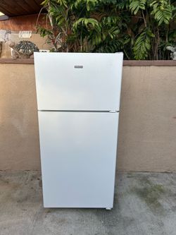 HOTPOINT Fridge White 15cu ft 28x29x62🛑👍3 MONTHS WARRANTY