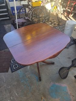 Card table