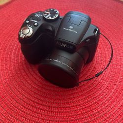 Fuji Finepix S