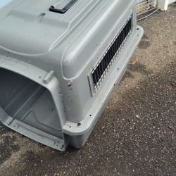 Plastic Dog Crate - Free
