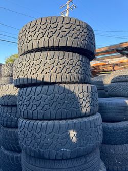265/75r16 Falken tires en excelentes condiciones de vida las 4