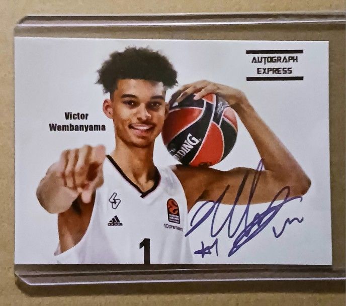 Really Nice Victor Wembanyama Rookie Card