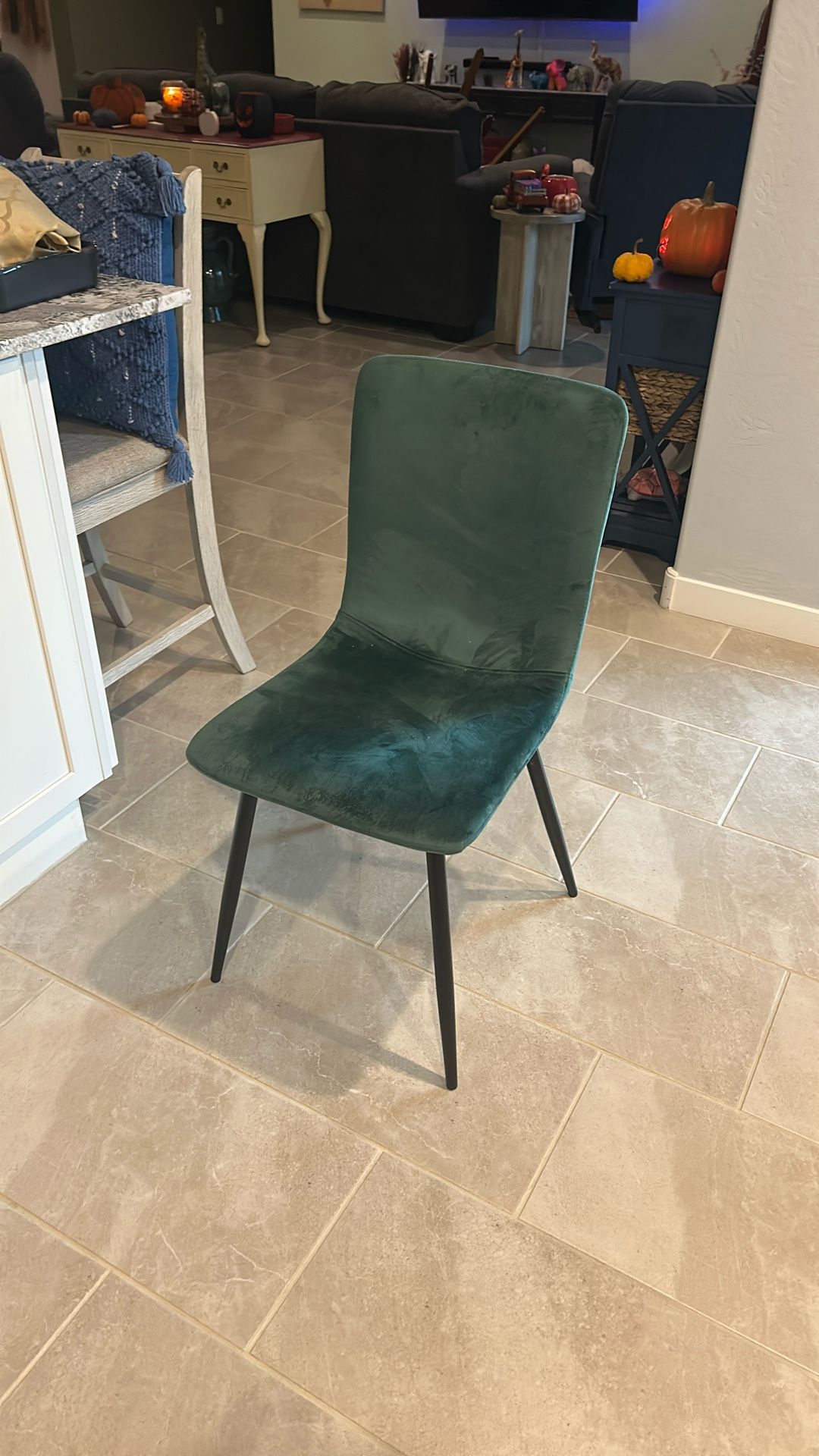 Green Dining Room Chairs 4 Total