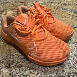 Nike Metcon 9 Amp Shoes Unisex Size 5.5 Orange White Peach DZ2616-800