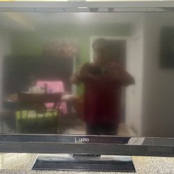 Working Visio 42” TV