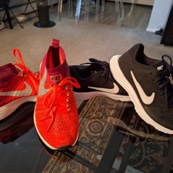 NIKE TENNIS  SHOES- KIDS