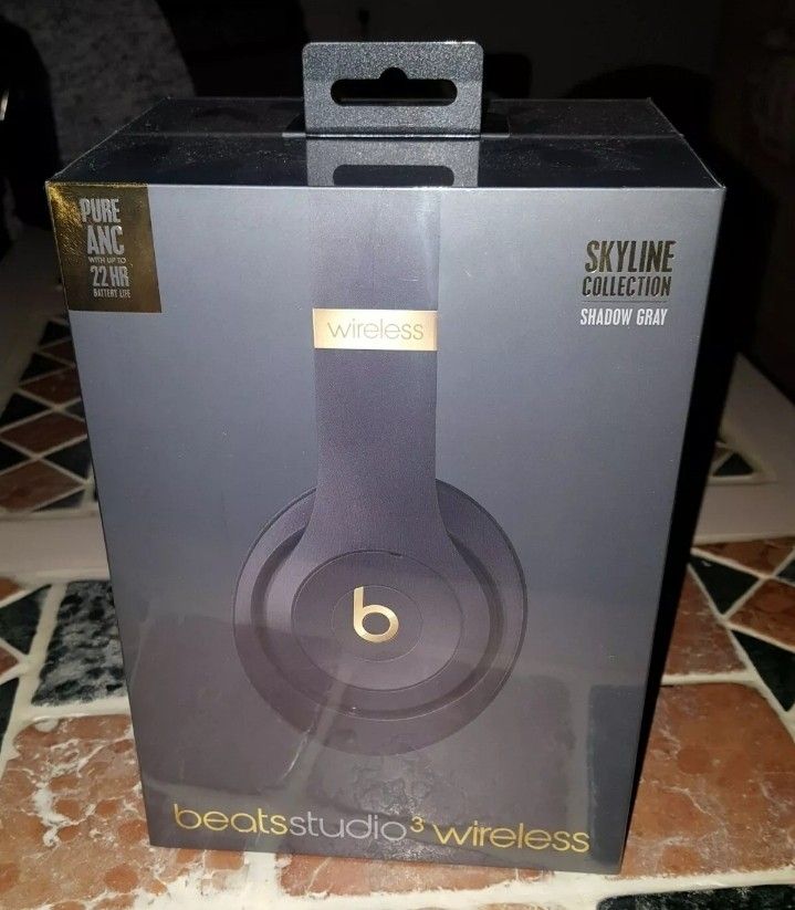 Dre Beats studio 3 wireless headphones