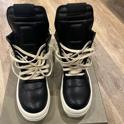 Rick Owen’s geobaskets milk and black