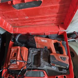Hilti Saw Saw Tool Battery And Charger 