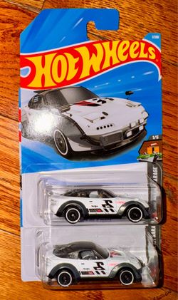 Hot Wheels HW Garage Die-Cast Car 2-Pack