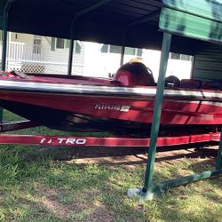 2003 19ft Nitro Bass Boat
