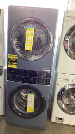 Electrolux Stackable washing and drying machine