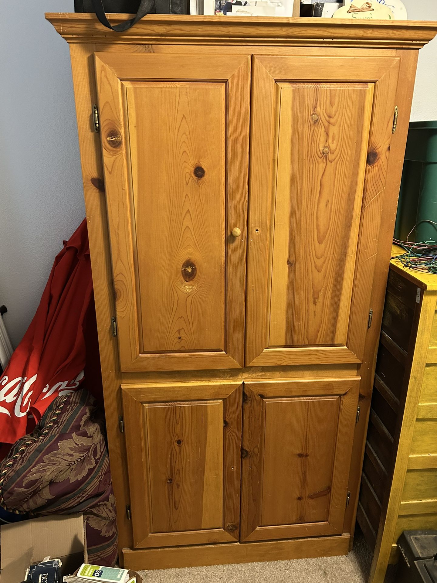 Armoire