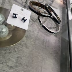black-And-White Said Earrings And Three Different Bracelets