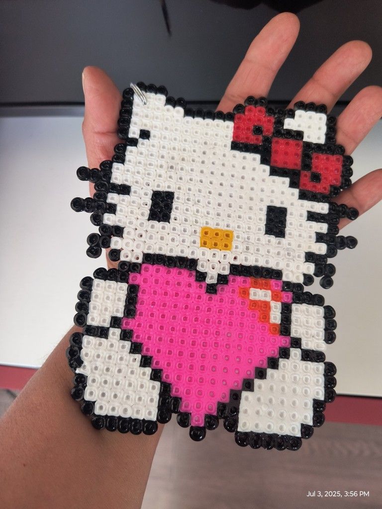 Hello Kitty Keychain (LARGE)
