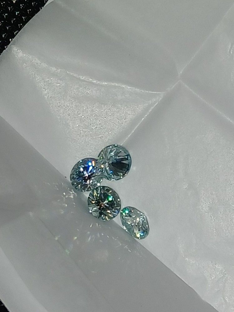 Natural BLUEISH WHITE LOOSE ROUND DIAMOND 💎  1CT