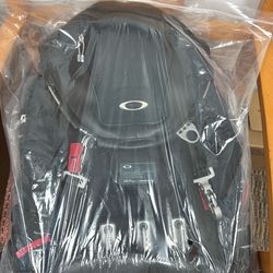 New Oakley backpack