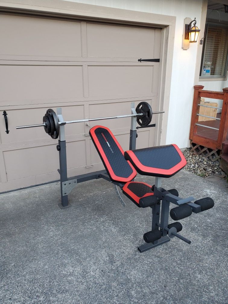 Adjustable Work Out Bench Free Weights for Sale in Steilacoom, WA OfferUp