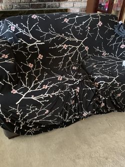 2 Set Of Couches Almost Brand New $300