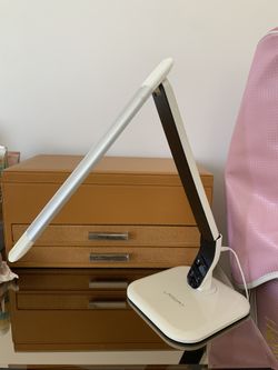 Lampat Desk Lamp
