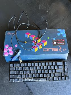 *Sell / Trade* Ducky One SF 65% Mechanical Keyboard Cherry MX Blue Switches