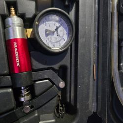MADDOX Dual Vacuum/Pressure Hand Pump Kit, modelo MF15-1