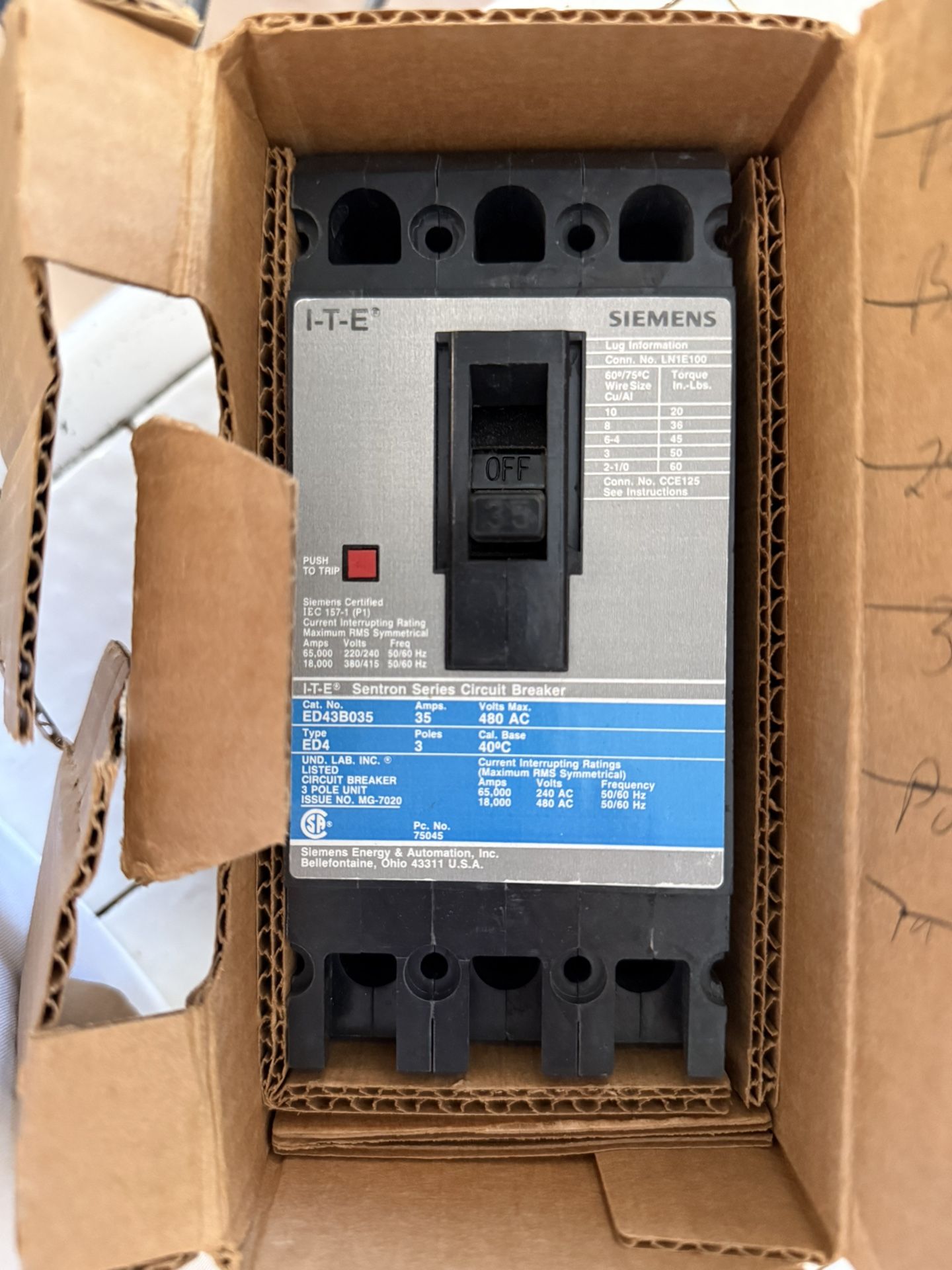 35 AMP Siemens Sentron Series Circuit Breaker 