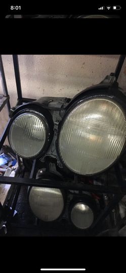 1998 Mercedes Benz E class headlights R/L