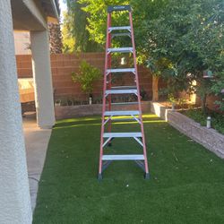 Heavy duty 8 foot ladder perfect condition